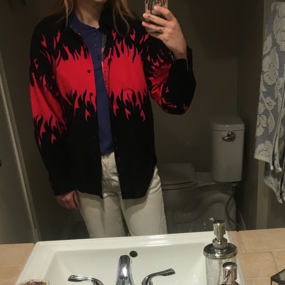 Top - Picture 2 of 4